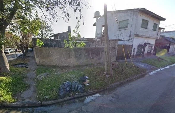 IDEAL INVERSOR: 2 DEPTOS Y UN LOTE U$S 90.000 LOMA HERMOSA - Imagen 2