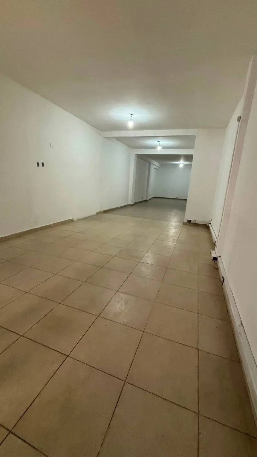 Local comercial en alquiler ubicado en Loma Hermosa - Imagen 3