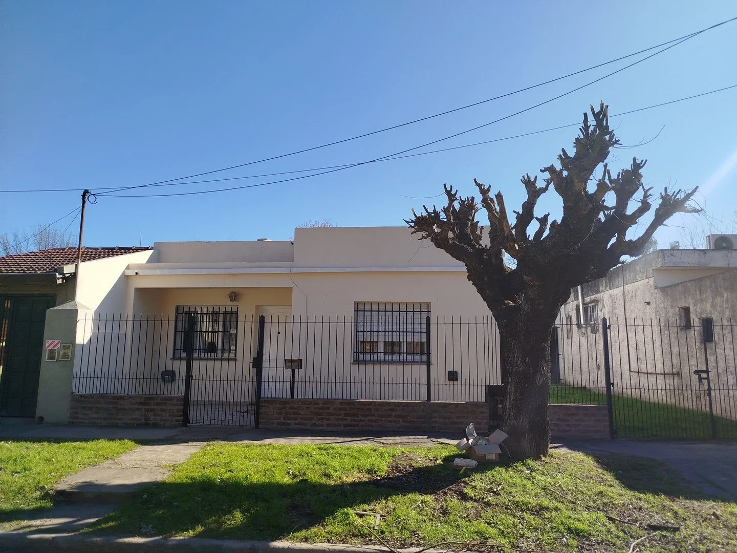 Casa en alquiler c/ cochera en Hurlingham - Imagen 3