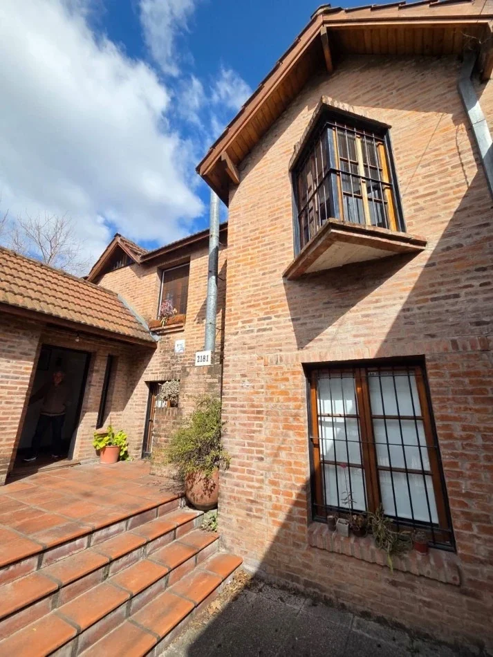 Casa en venta c/ cochera en San Miguel - Imagen 1