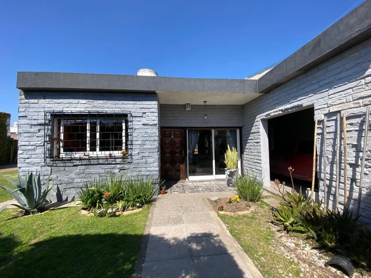Casa en venta c/ cochera en San Miguel - Imagen 1