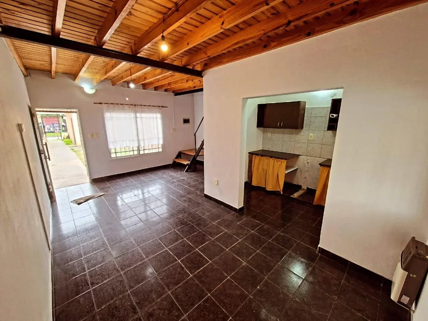 Casa en alquiler en José C. Paz - Imagen 2