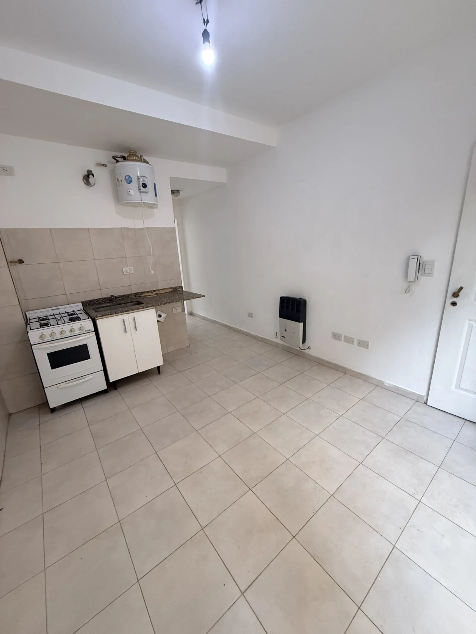 Departamento en alquiler c/ cochera en José C. Paz - Imagen 2