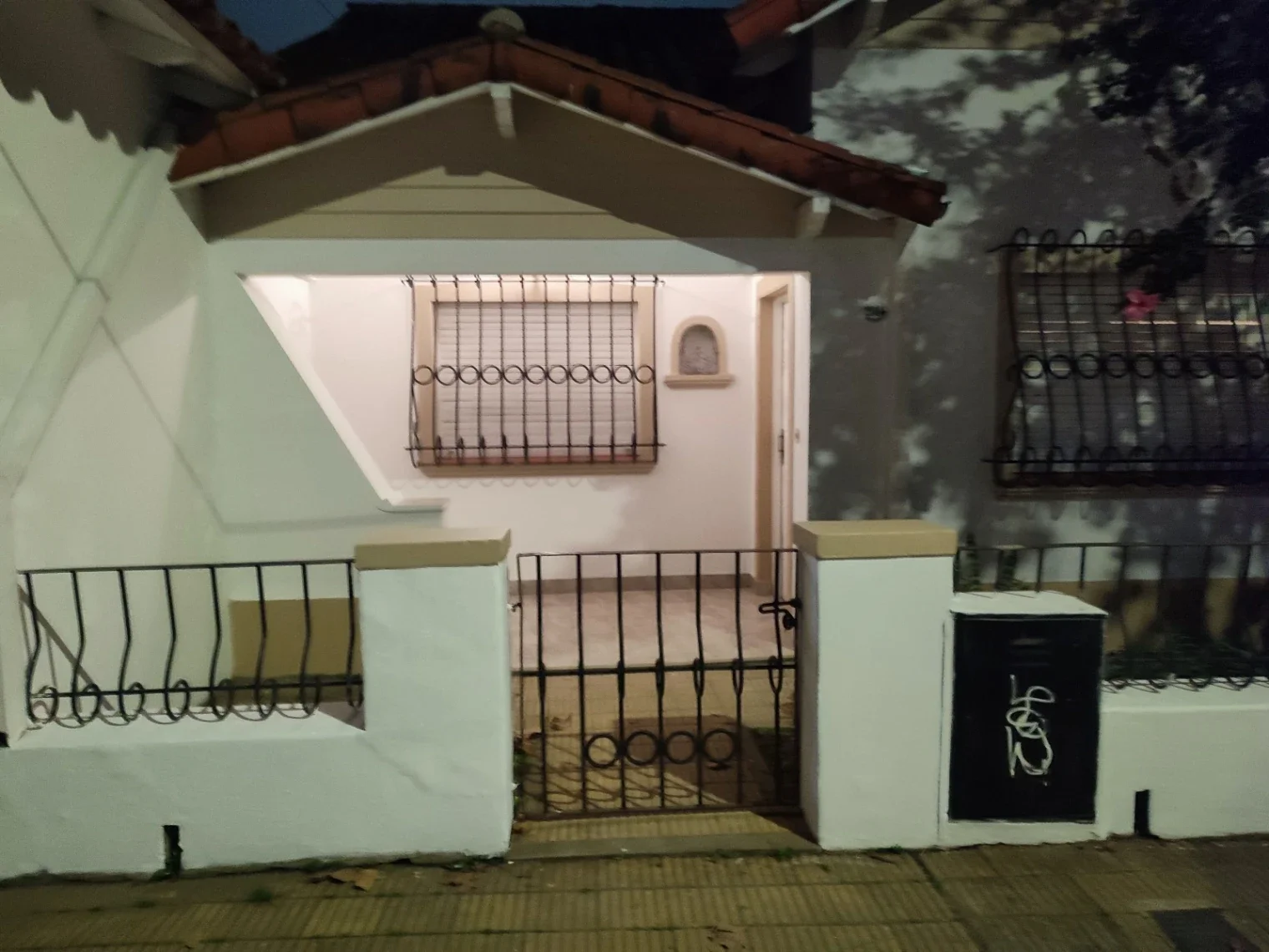 Casa en alquiler c/ cochera en San Miguel - Imagen 1