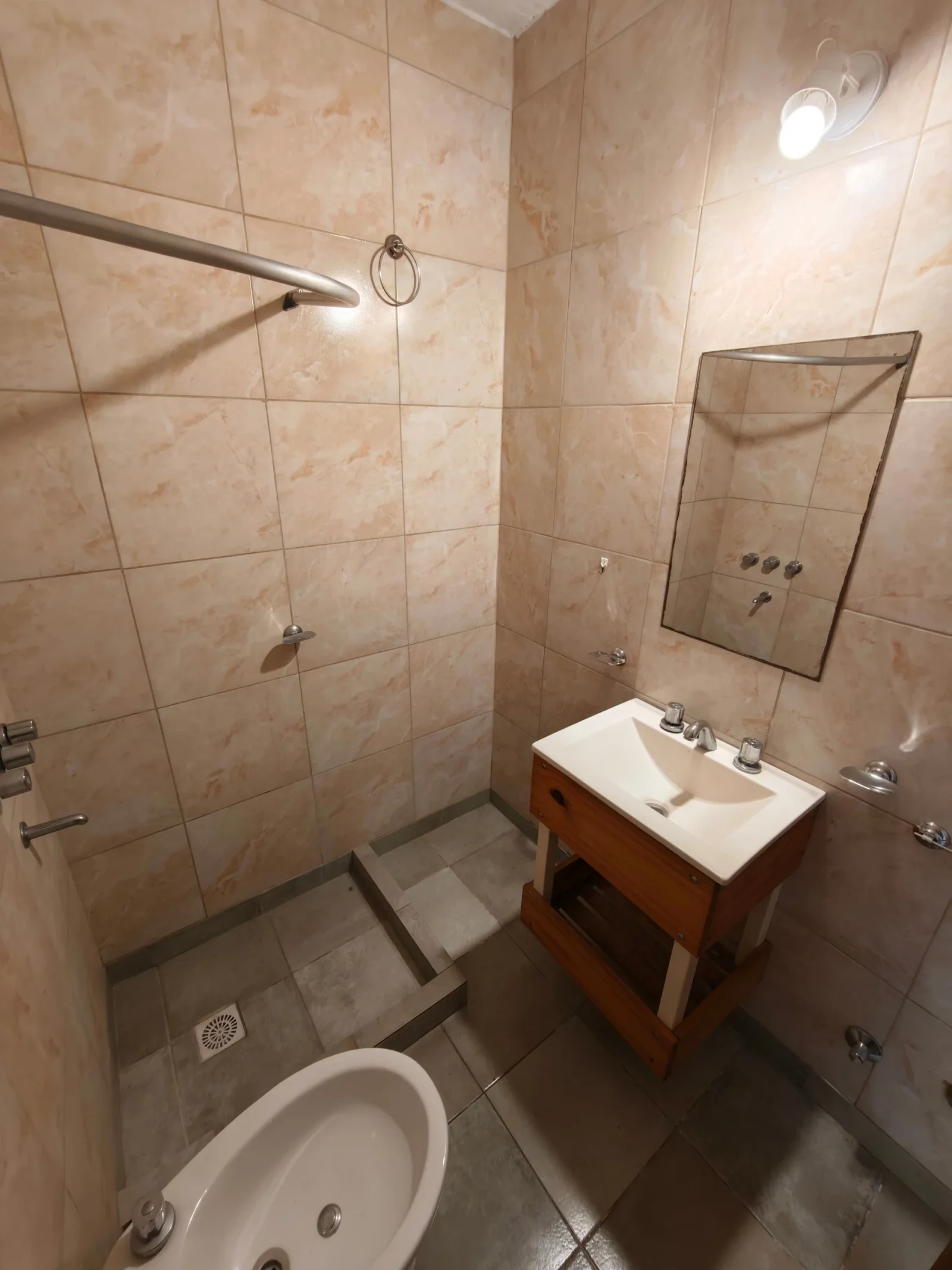 Departamento en alquiler c/ cochera en José C. Paz - Imagen 5