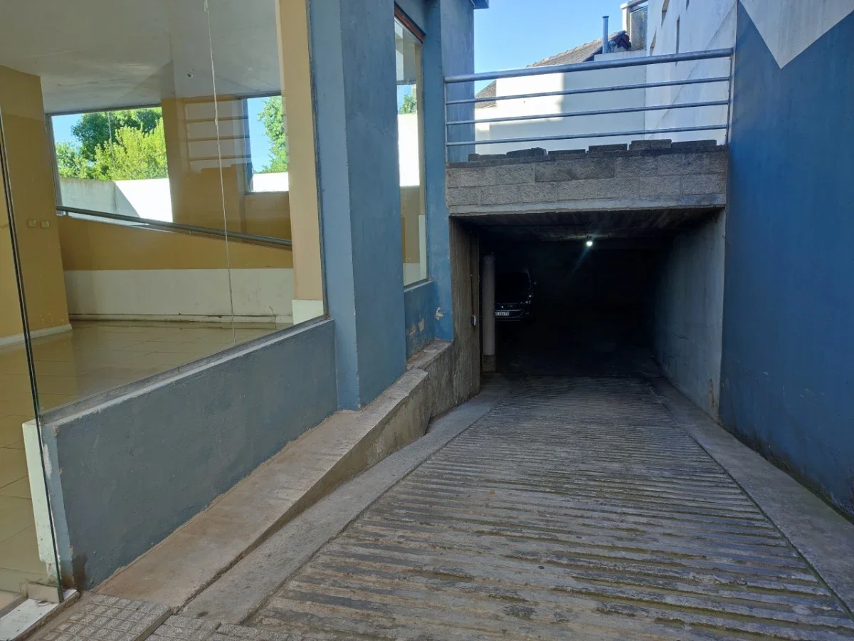 Dpto 3 Ambientes En San Miguel, Sobre Av. Peron, Entre Guemes Y Argüero - Imagen 4