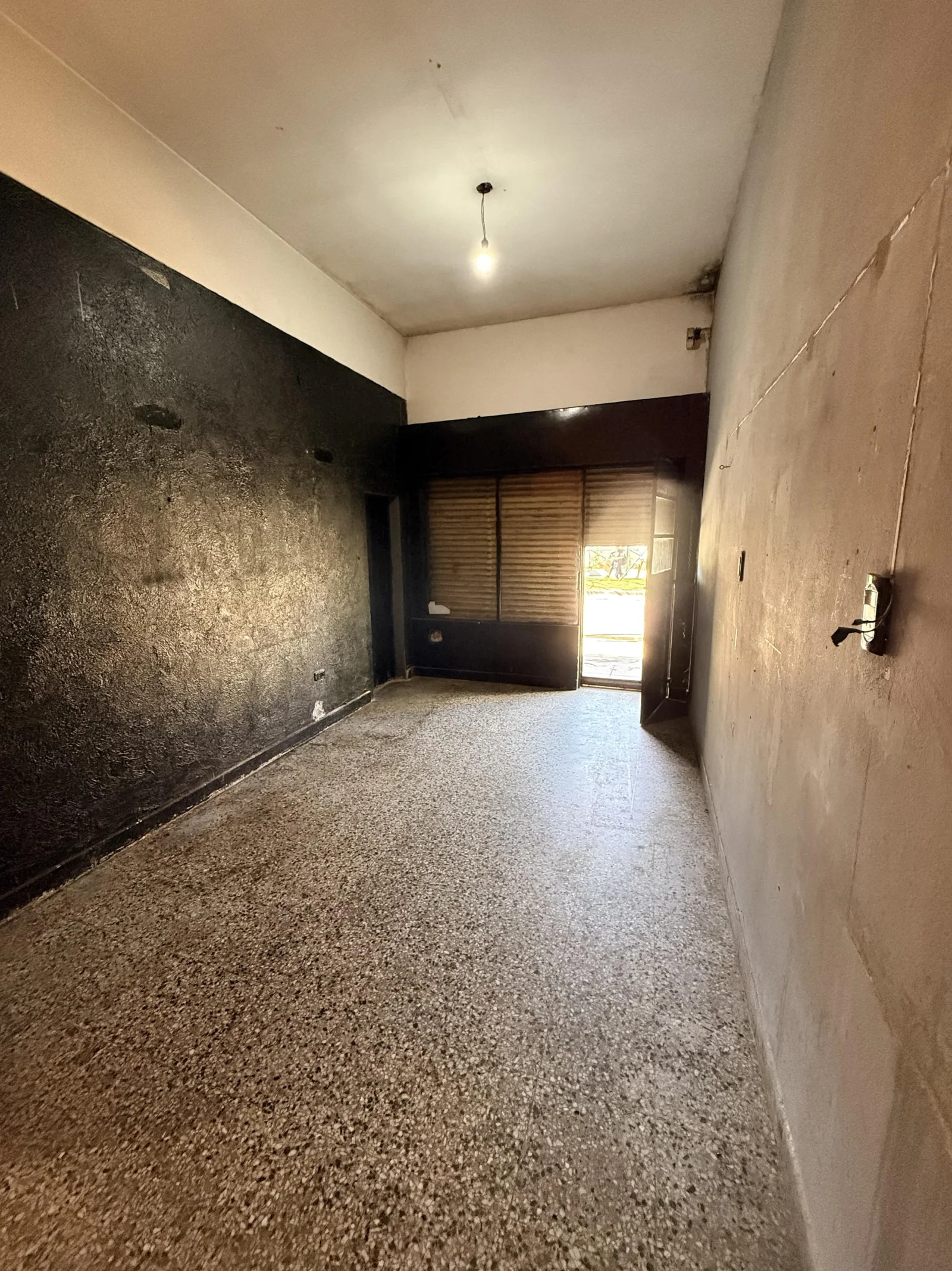 Local comercial en alquiler ubicado en José C. Paz - Imagen 4