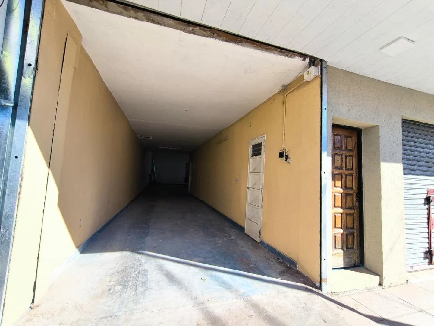 Depósito en alquiler de 150m2 ubicado en José C. Paz - Imagen 2