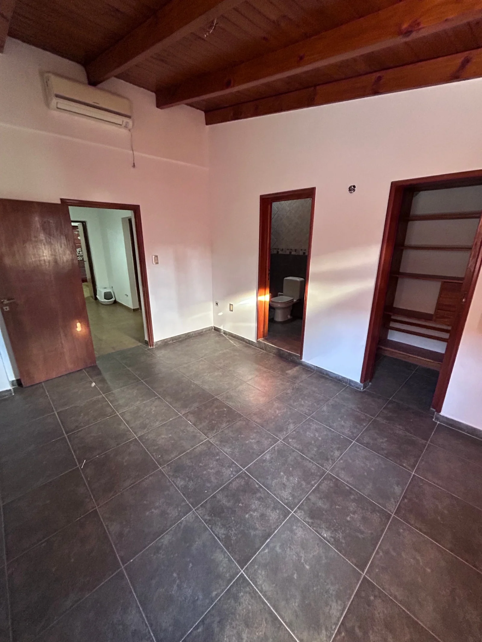 Casa en venta c/ cochera en Centro - Imagen 1