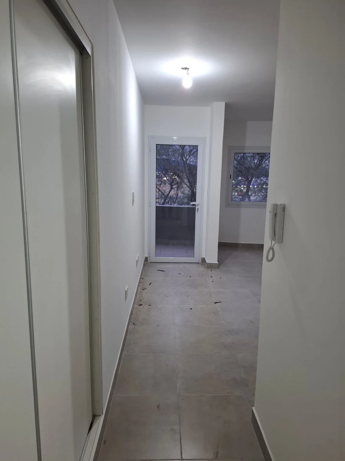 Monoambiente en venta c/ cochera en Av. Bolivia, Salta Capital - Imagen 2