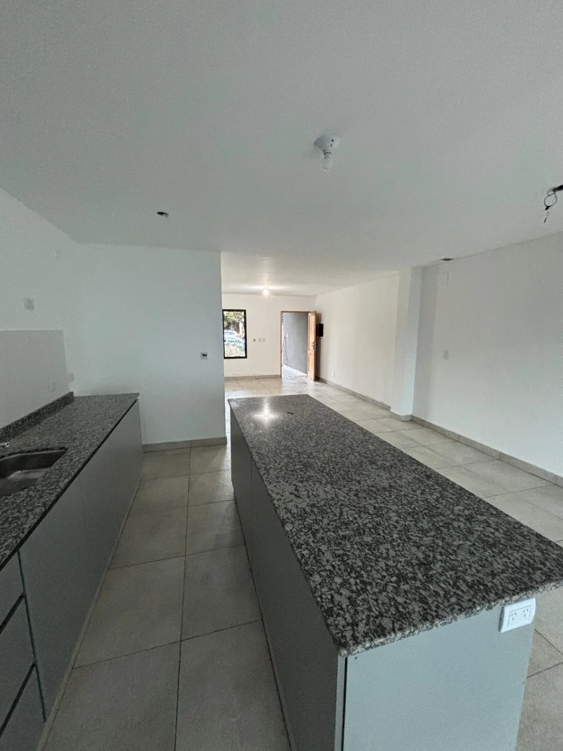 Dúplex en VENTA en Grand Bourg, Salta, Argentina - Imagen 4