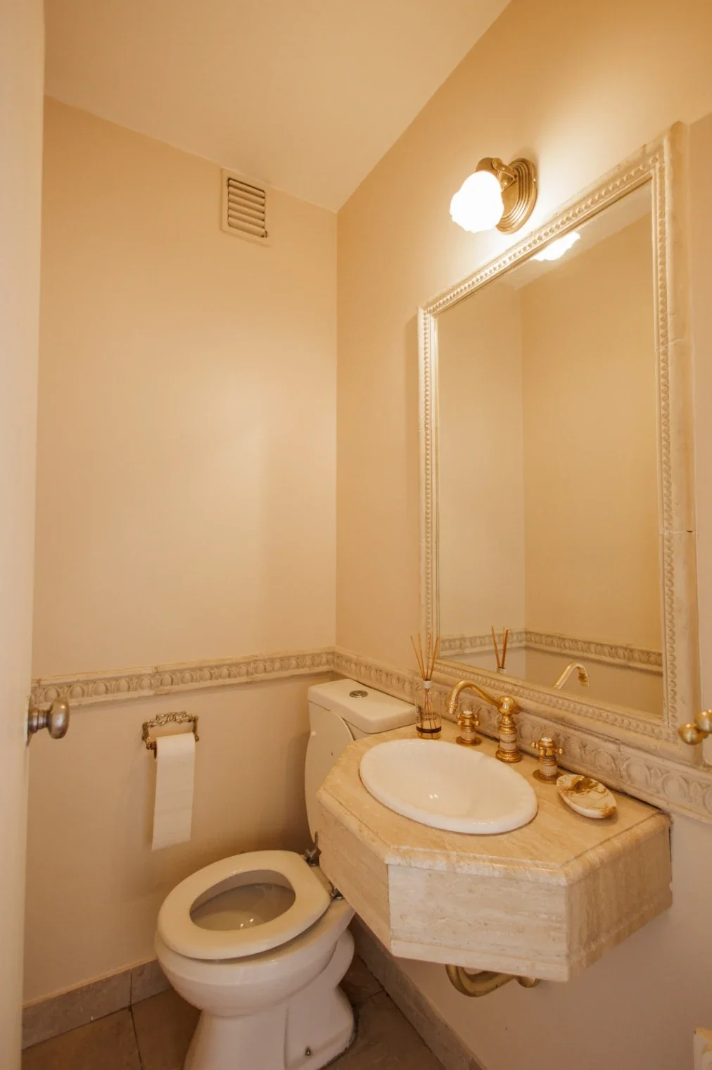Departamento en venta c/ cochera en el Centro de Salta Capital - Imagen 5