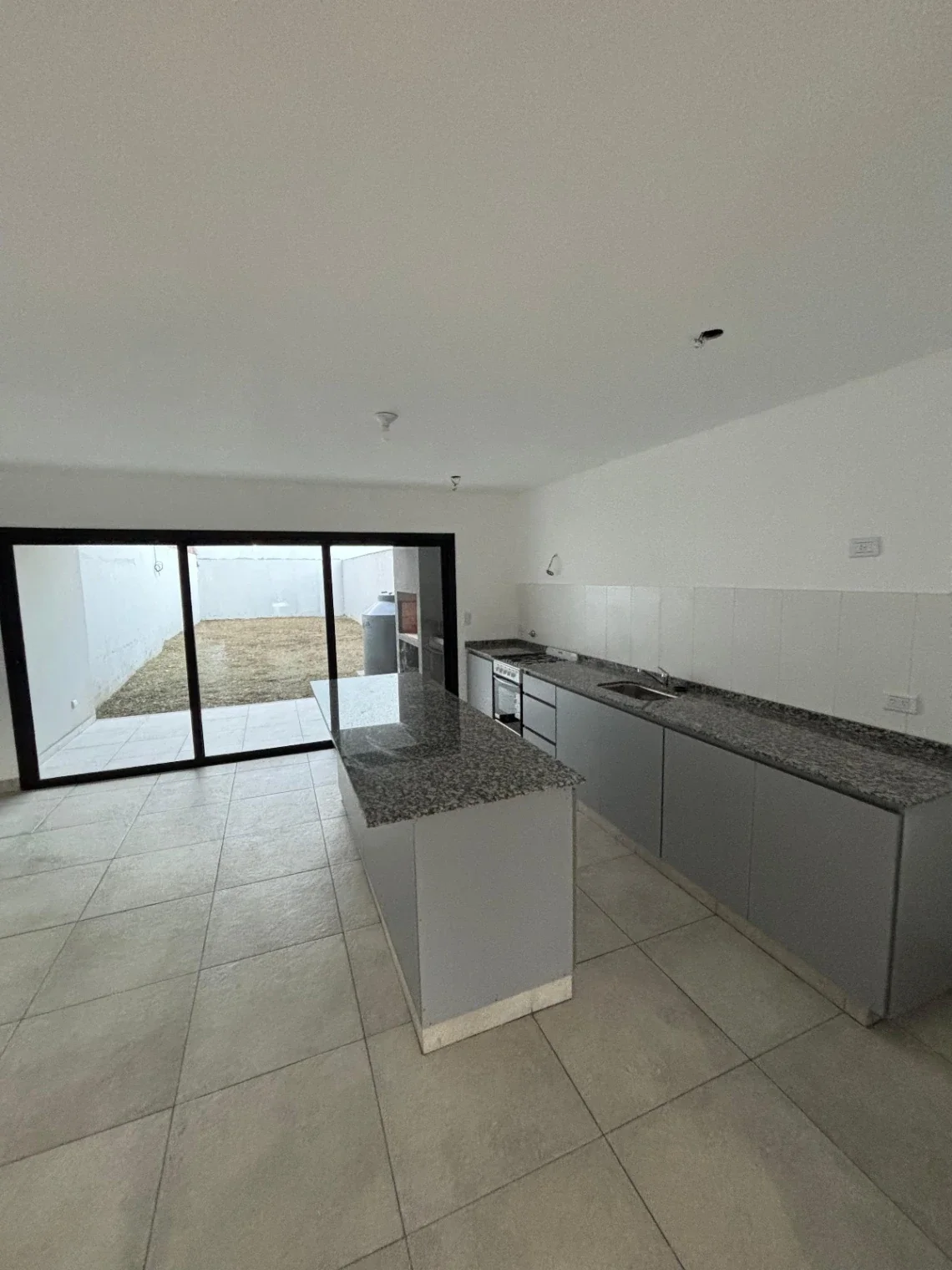 Dúplex en VENTA en Grand Bourg, Salta, Argentina - Imagen 2