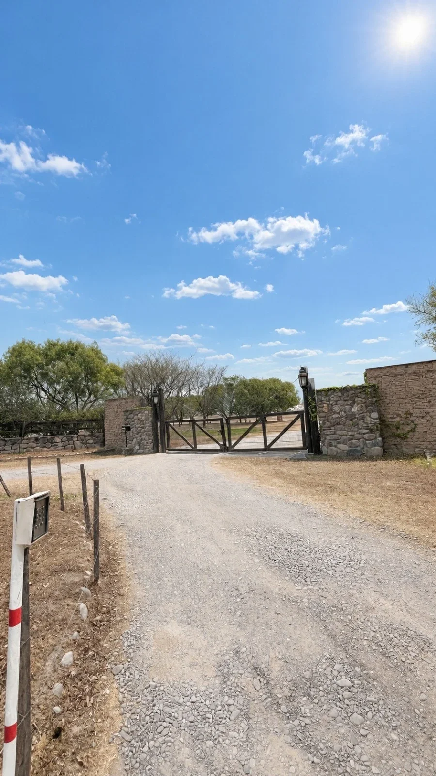 Terreno en venta de 1699m2 en Club de Campo El Encón, Salta - Imagen 4