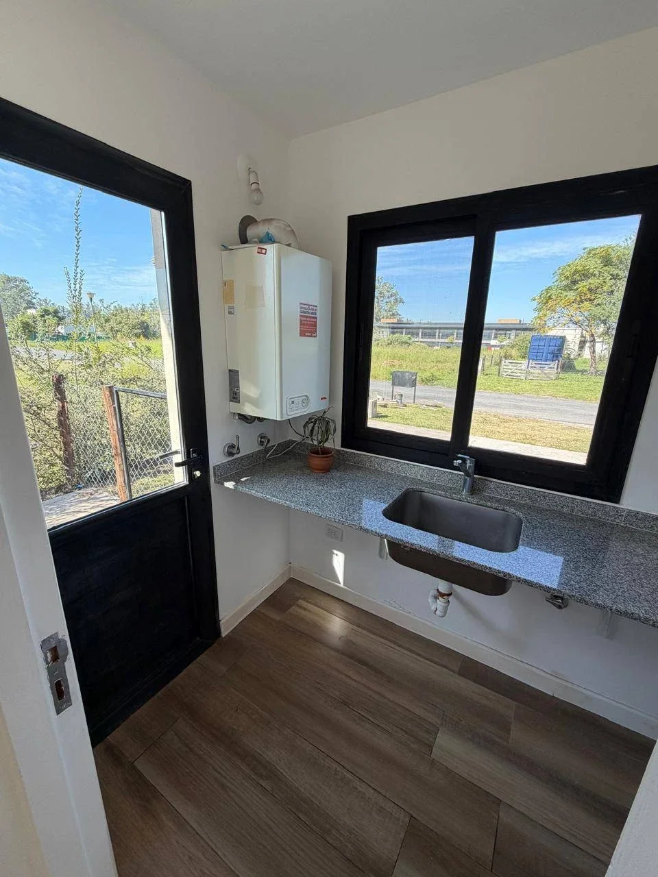 Casa en alquiler de 3 dormitorios en Invernadero, San Lorenzo Chico - Imagen 5