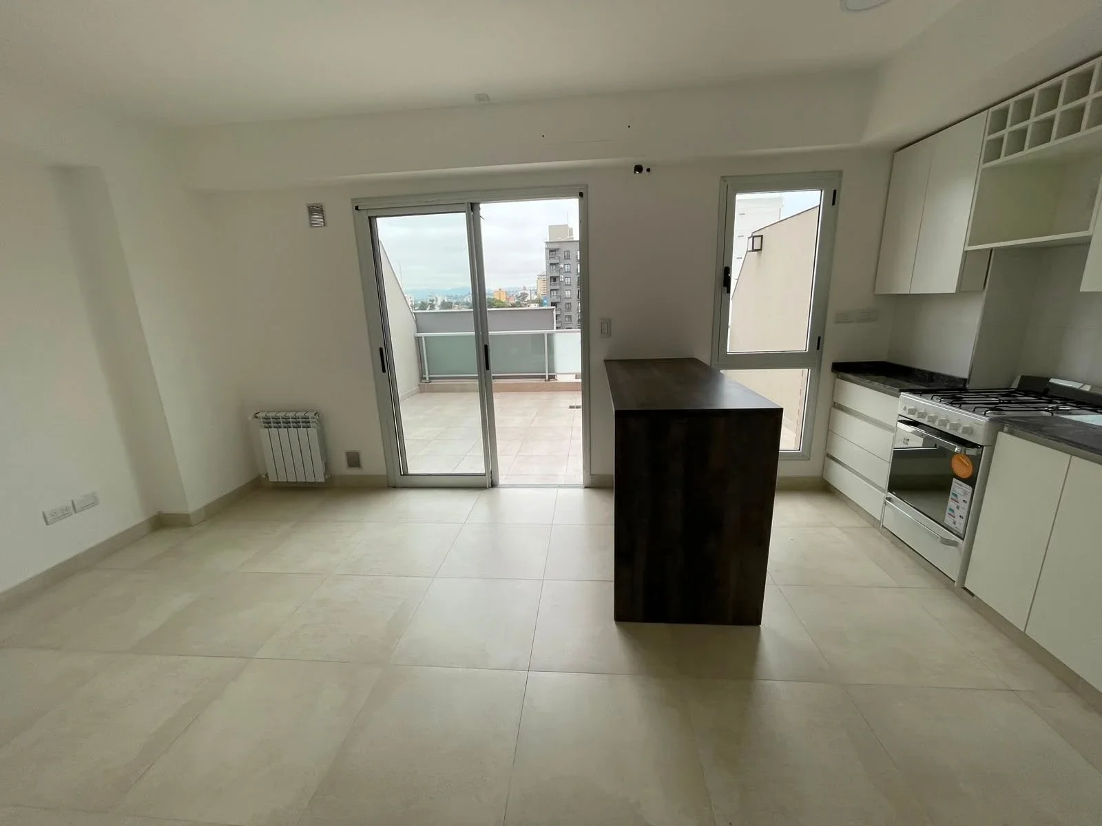 Departamento en venta c balcón y cochera en Pueyrredón 1178, Centro de Salta - Imagen 2