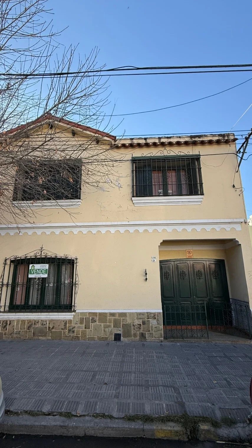 Casa en venta de 4 dorm. con pileta en el Centro de Salta - Imagen 3