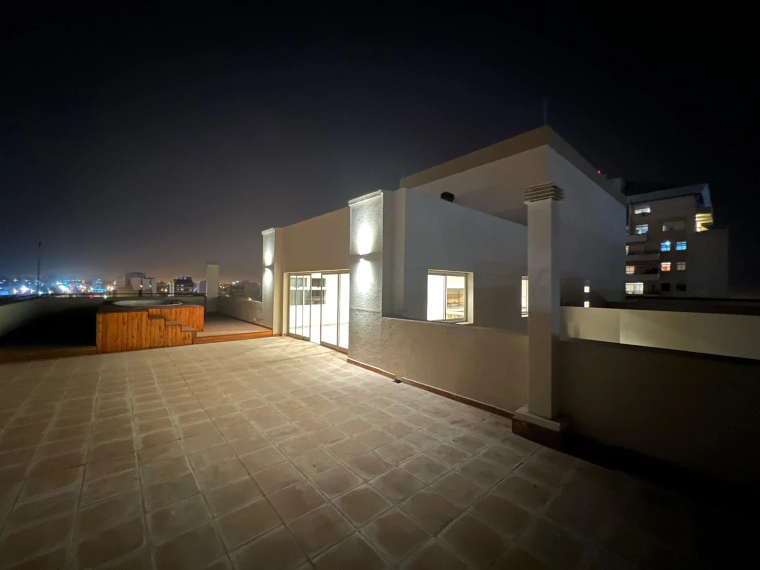 Departamento en alquiler c/ cochera en Centro - Imagen 4