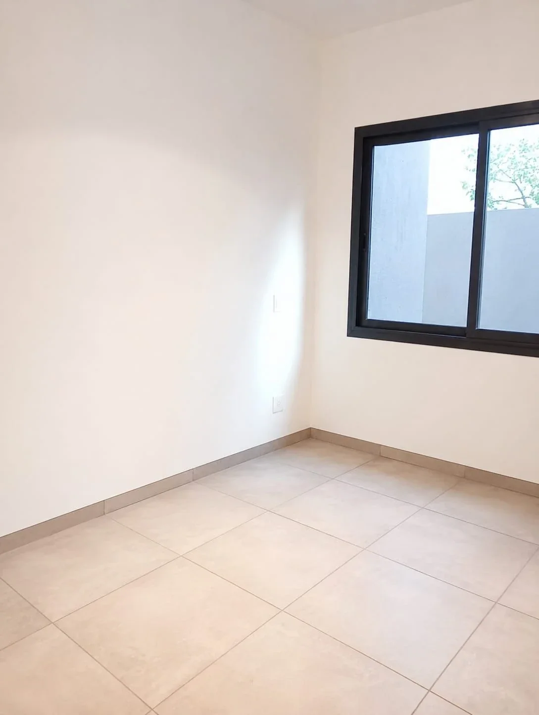 Dúplex en venta c/ cochera en Barrio Las Magdalenas, Grand Bourg - Imagen 3
