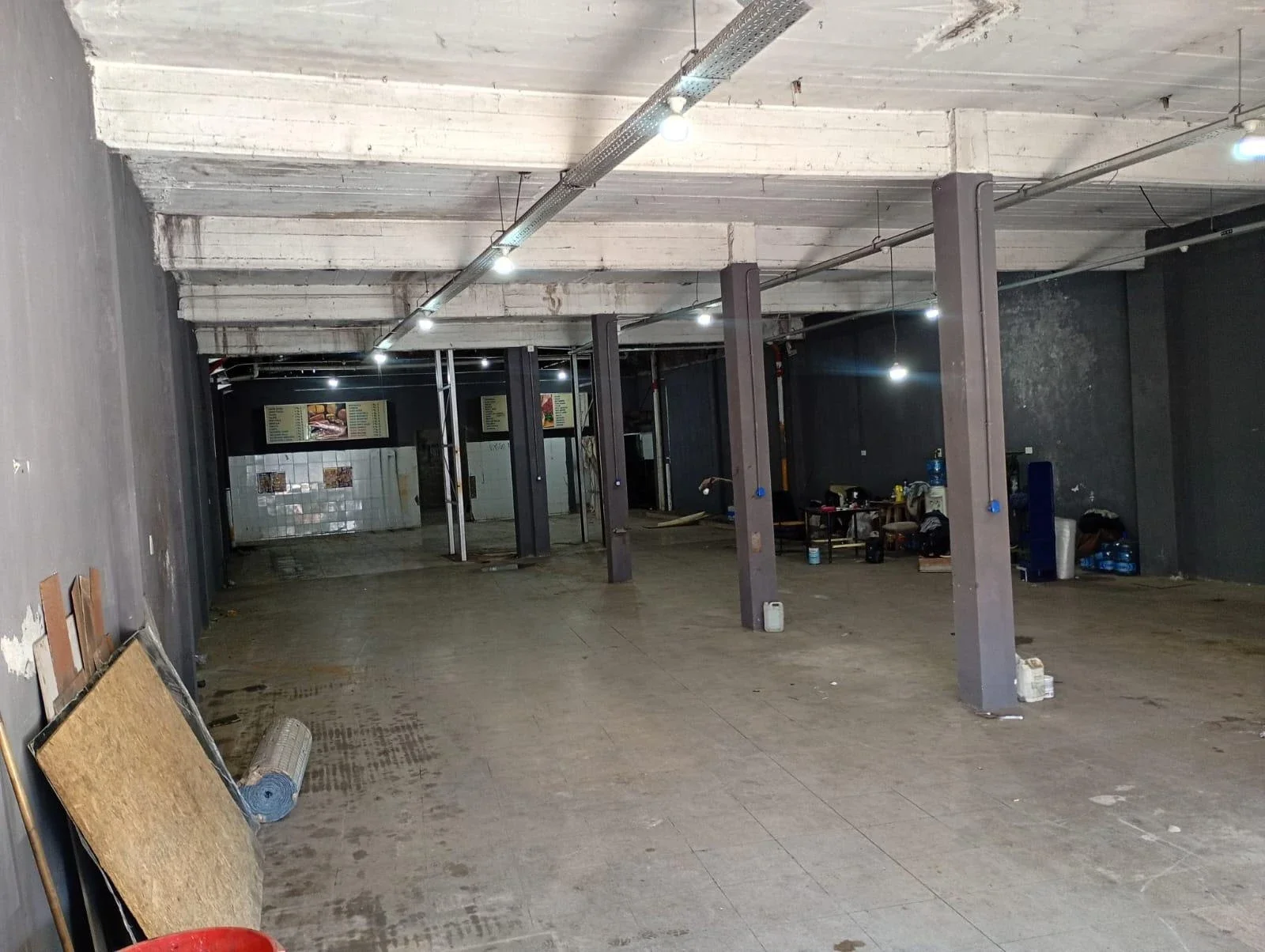 Local/galpón 340 m² en avenida — José C. Paz, trifásica - Imagen 3