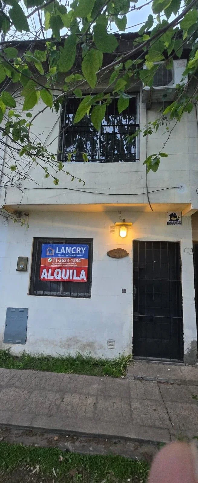 Dúplex en alquiler en San Miguel - Imagen 1