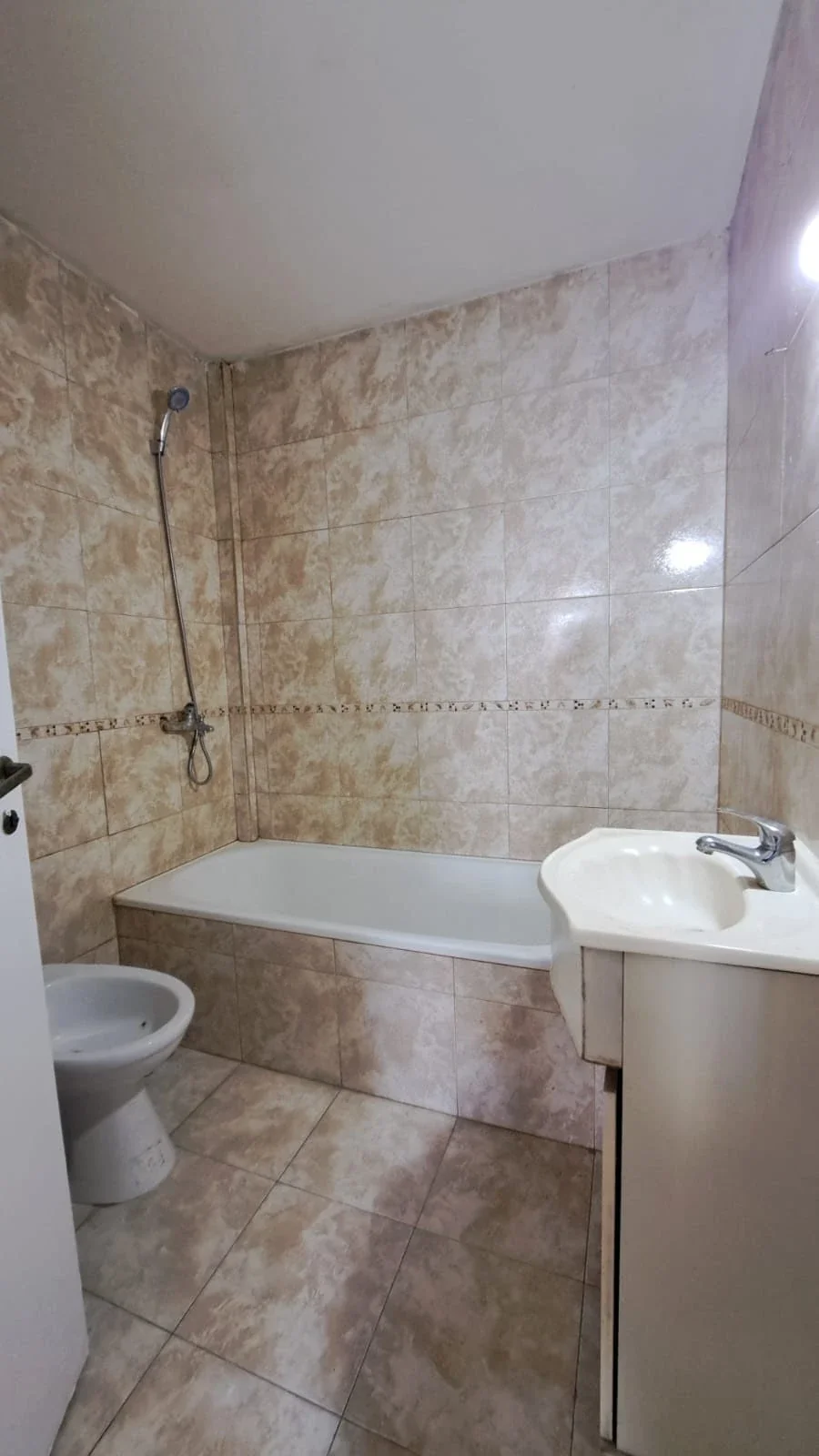 Dúplex en alquiler c/ cochera en Bella Vista - Imagen 5