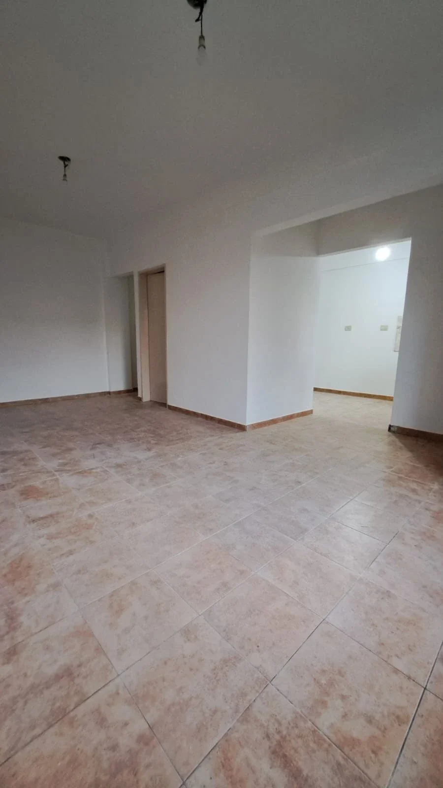 Dúplex en alquiler c/ cochera en Bella Vista - Imagen 4