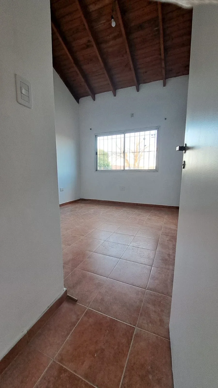 Dúplex en alquiler c/ cochera en Bella Vista - Imagen 4