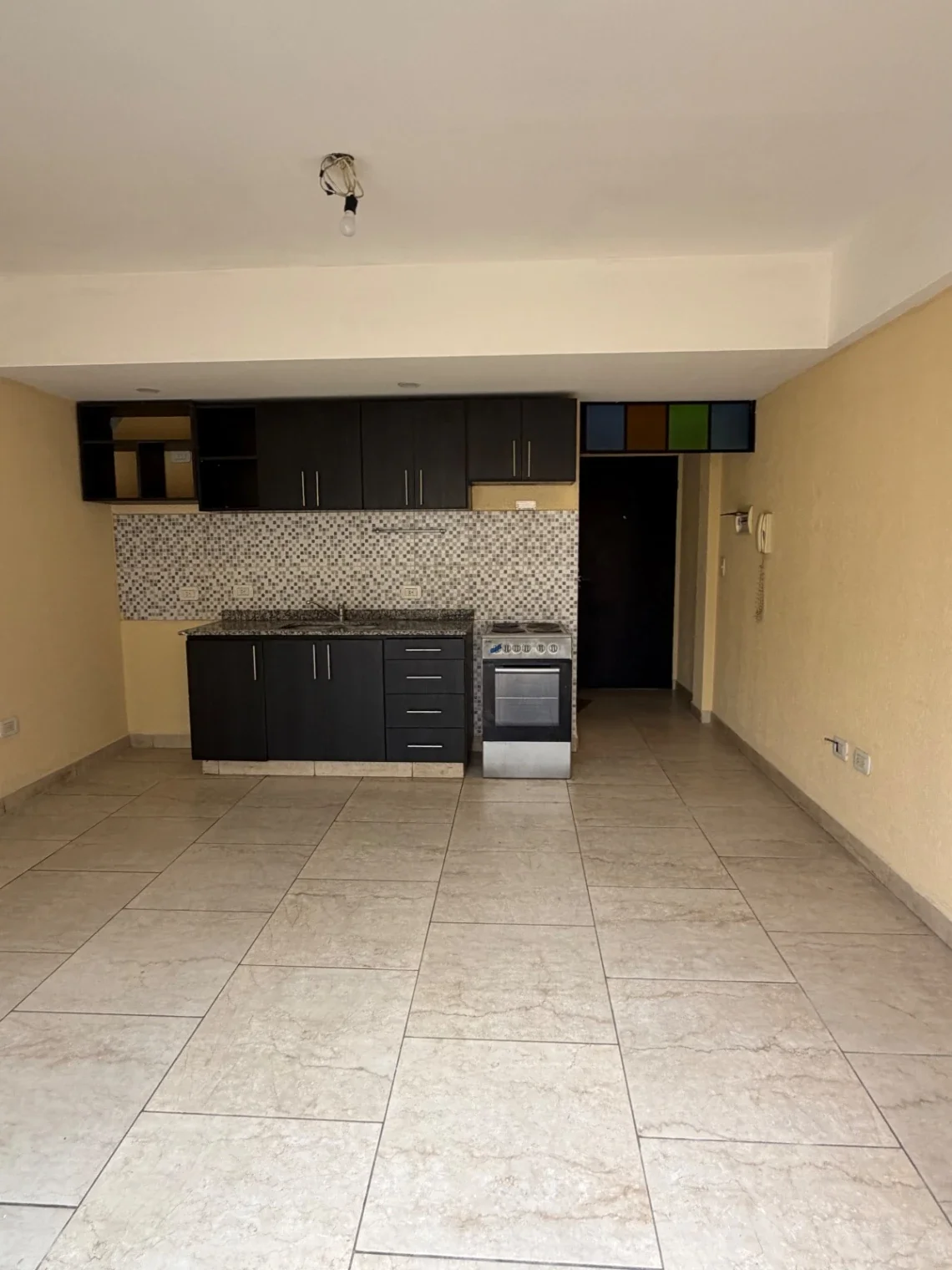 Departamento en alquiler c/ cochera en Bella Vista - Imagen 1
