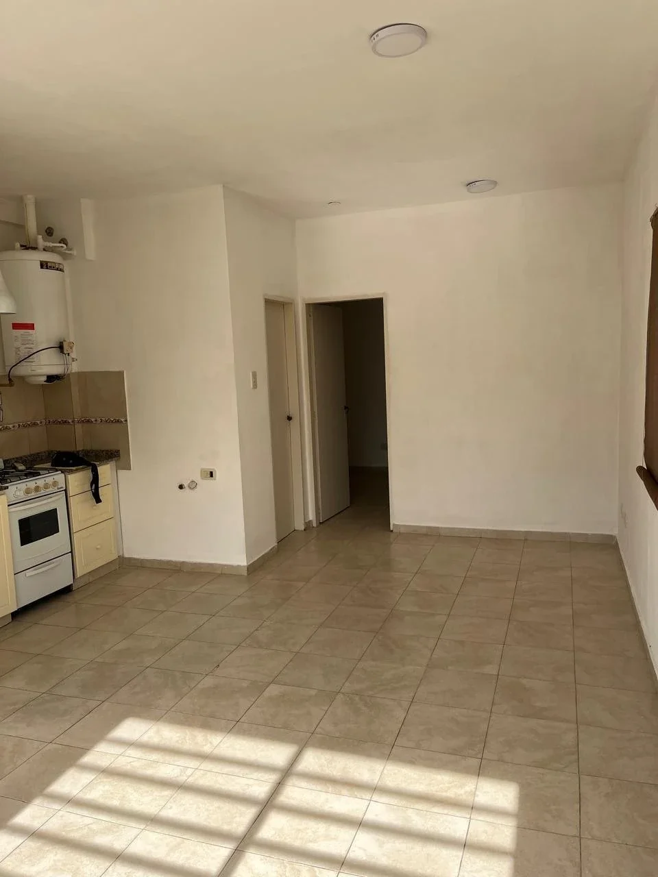 Departamento 2 ambientes en venta con cochera en San Miguel - Imagen 2