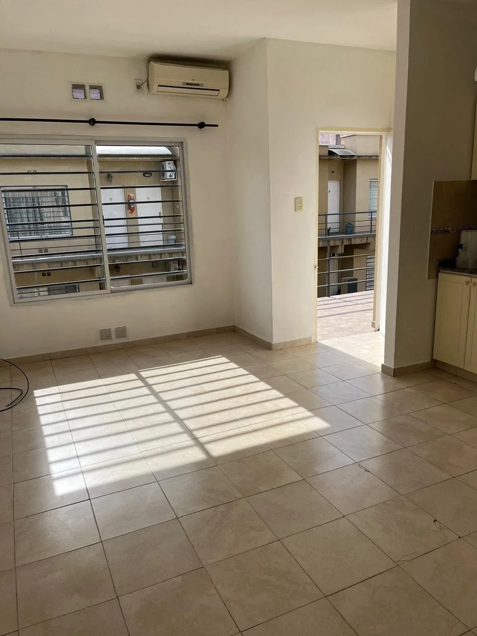 Departamento 2 ambientes en venta con cochera en San Miguel - Imagen 4