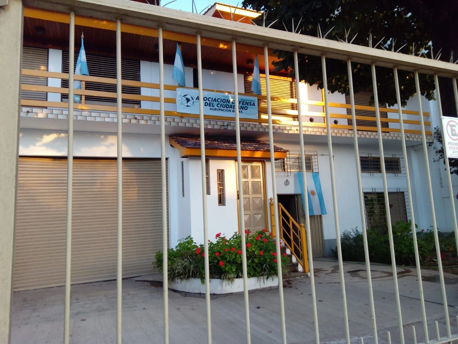 CASA EN VENTA CON LOCALES EN SAN MIGUEL - Imagen 2