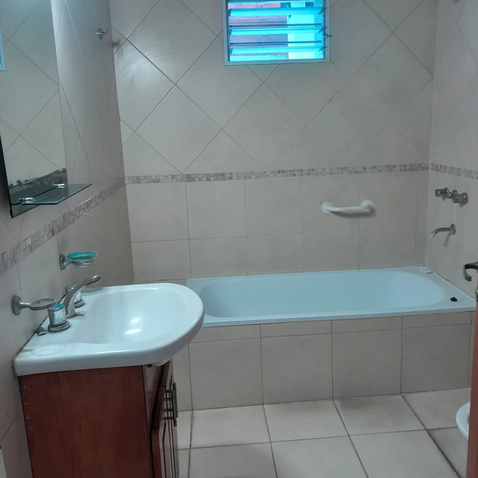 Departamento en alquiler c/ cochera en Muñiz - Imagen 5