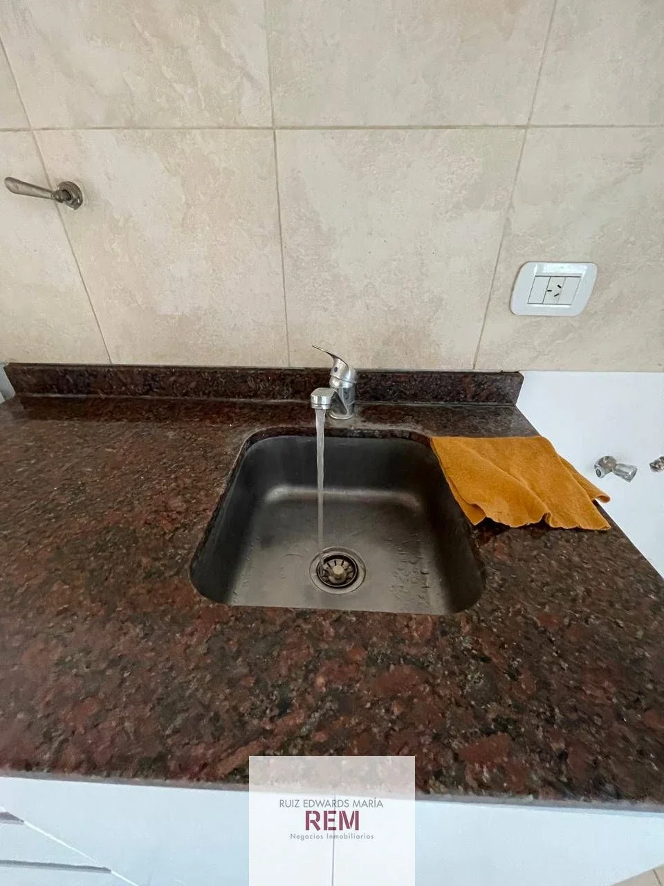 Departamento en alquiler c/ cochera en José C. Paz - Imagen 5
