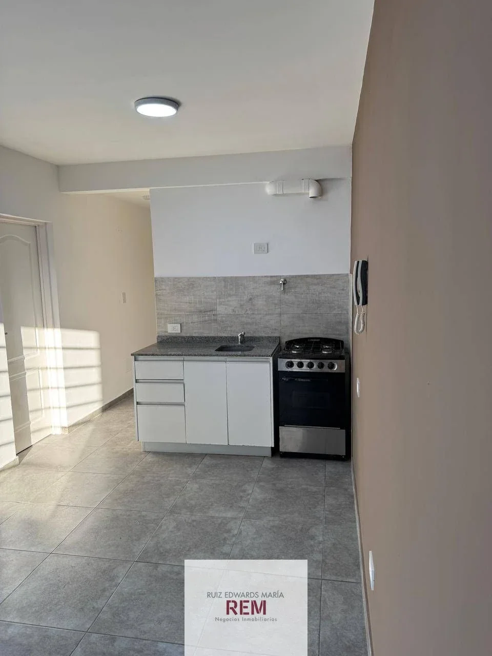 Departamento 3 ambientes en alquiler en José C. Paz CENTRO - Imagen 3