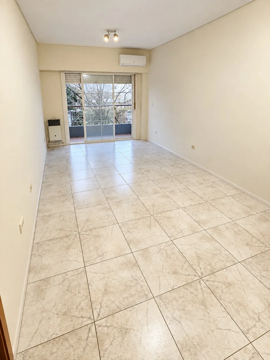 Departamento en alquiler c/ cochera en San Miguel - Imagen 2