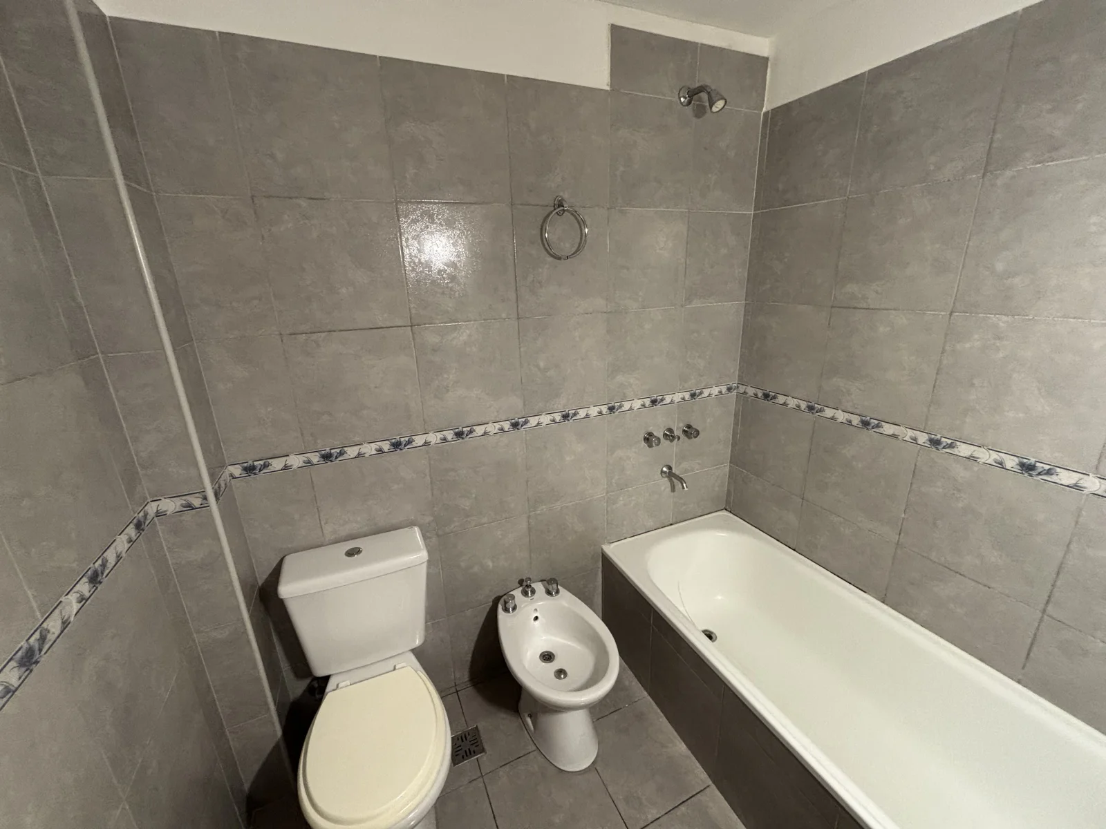 Departamento en alquiler c/ cochera en San Miguel - Imagen 4