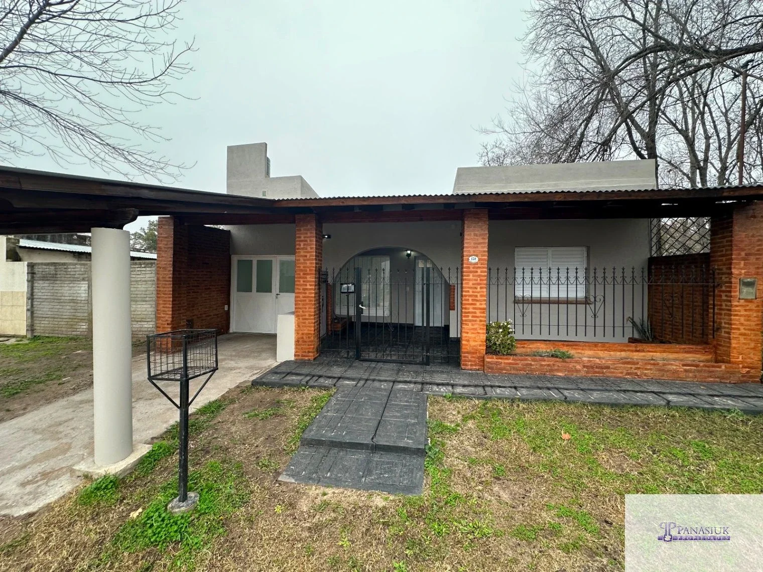 Casa en venta c/ cochera en 9 de Julio - Imagen 2