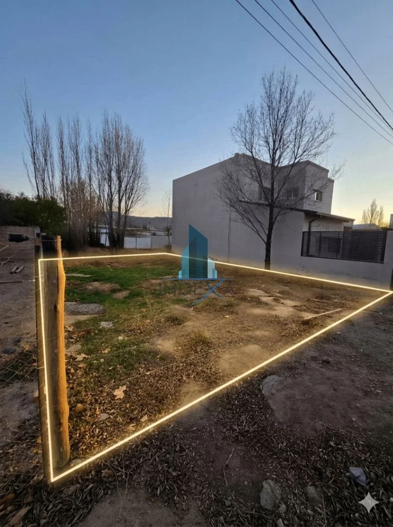 Lote en barrio Entre Aguas II - 300m2 todos los servicios - Imagen 2