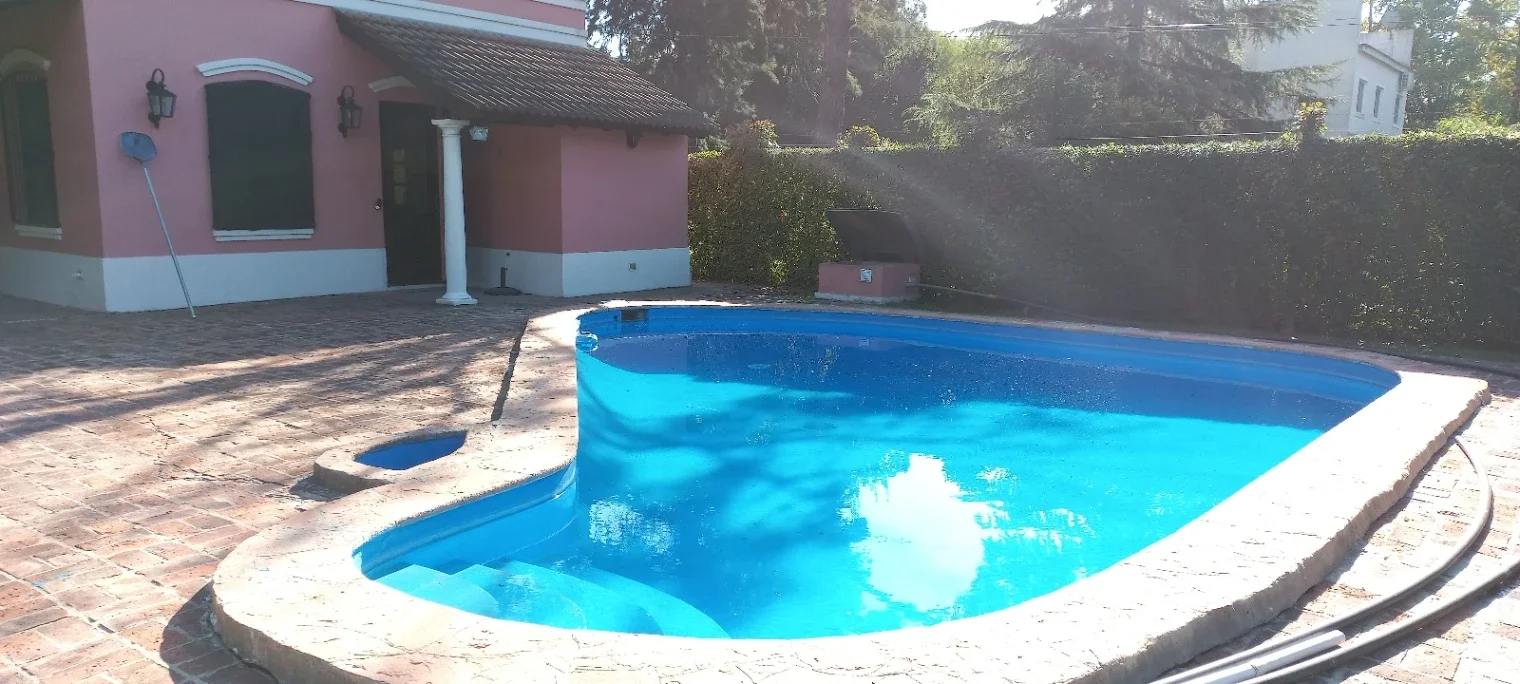 IMPECABLE QUINTA EN VENTA EN TORTUGUITAS - Imagen 2