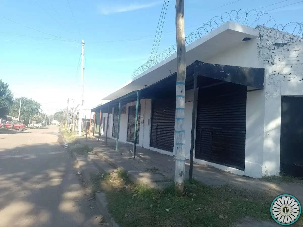Local comercial en alquiler ubicado en Burzaco - Imagen 2