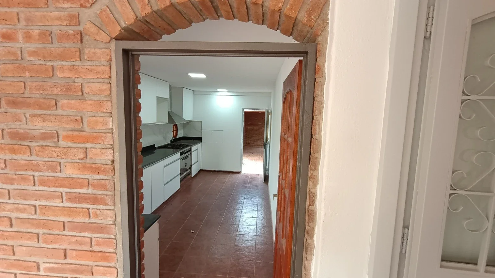 Casa en alquiler c/ cochera en Saldán - Imagen 4