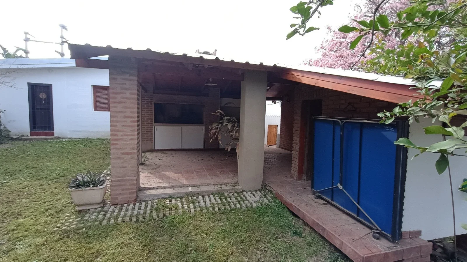 Casa en alquiler c/ cochera en Saldán - Imagen 3