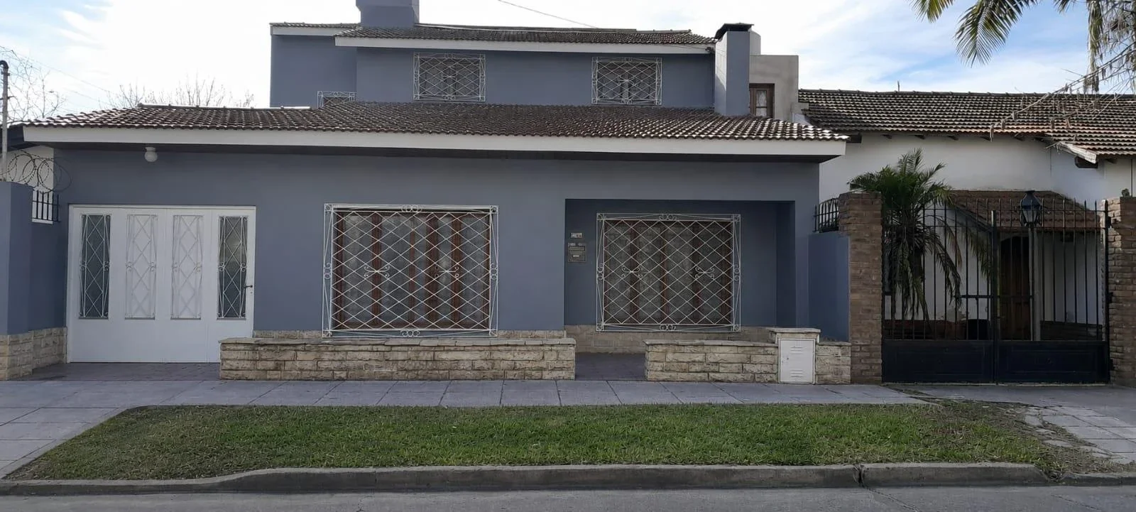 Casa en venta c/ cochera en Muñiz - Imagen 1