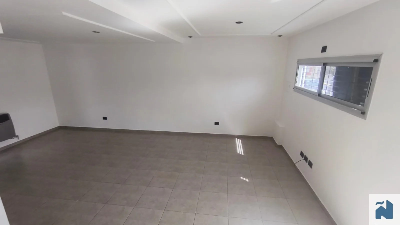Dúplex en alquiler c/ cochera en Los Hornos - Imagen 4