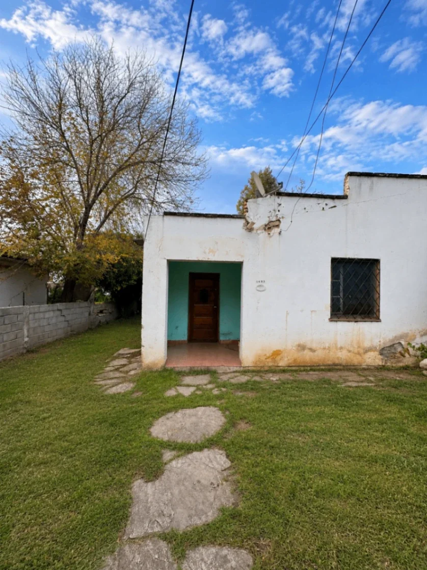 Casa en Cosquín- Bº Alto Mieres a REFACCIONAR / RECICLAR - Imagen 1