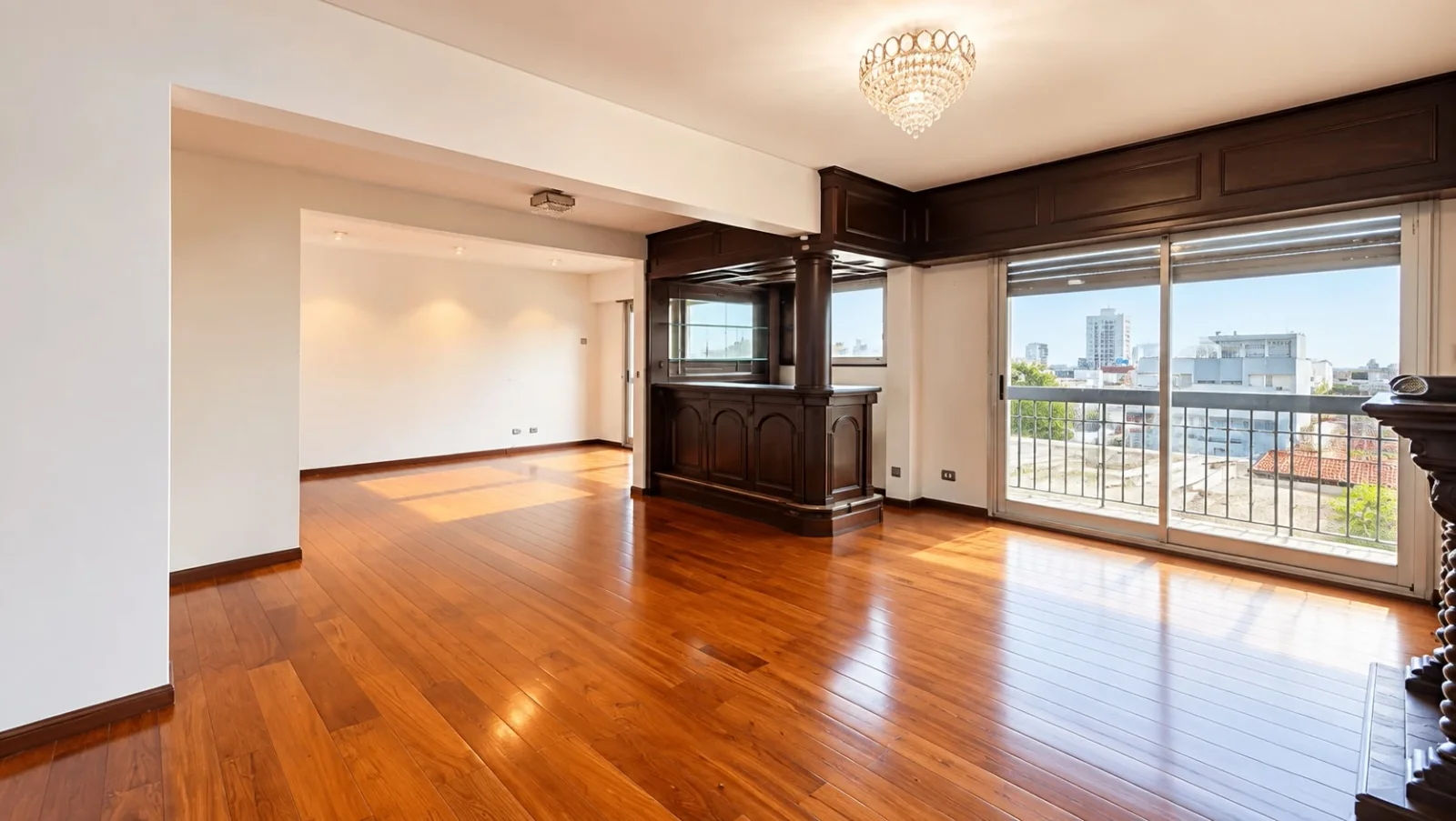 Departamento en Venta Cuatro Ambientes con Cochera y Balcon Lomas de Zamora - Imagen 4