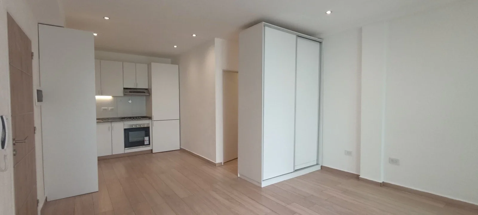 Alquiler departamento monoambiente con patio Belgrano - Imagen 5