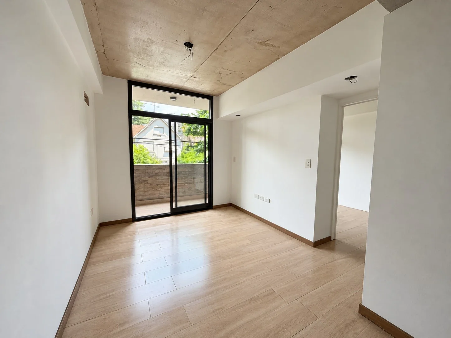 Departamento 2 ambientes en venta en Coghlan - Imagen 2