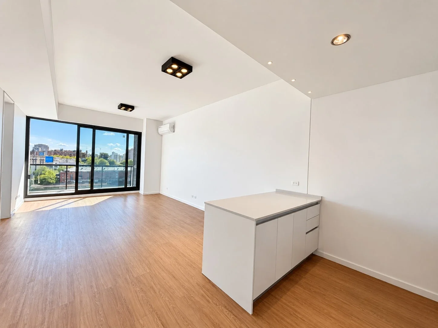 Departamento en Alquiler Dos Ambientes con cochera y amenities Puerto Madero - Imagen 5